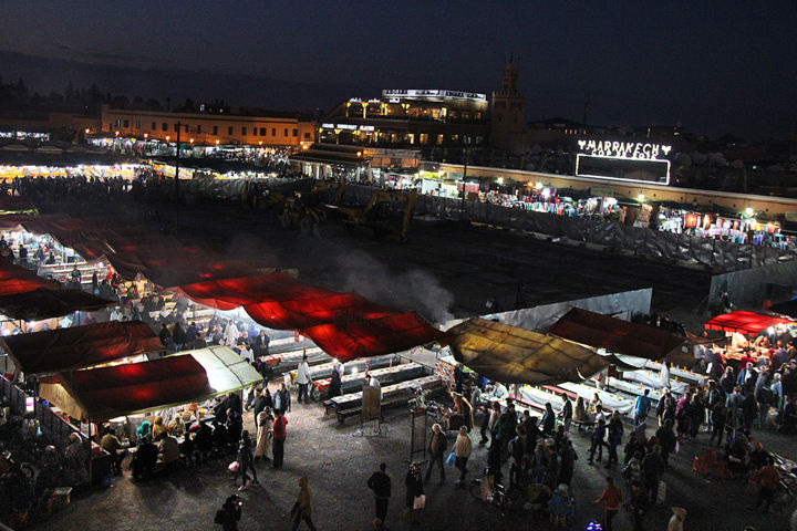 Photography titled "12-la-place-jemaa-e…" by Michel Hervo, Original Artwork