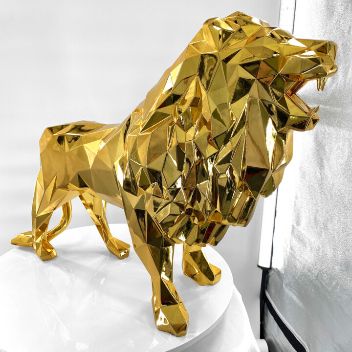 Sculpture titled "Lion Gold Edition b…" by Pieri Gallery (Pieri), Original Artwork, Resin