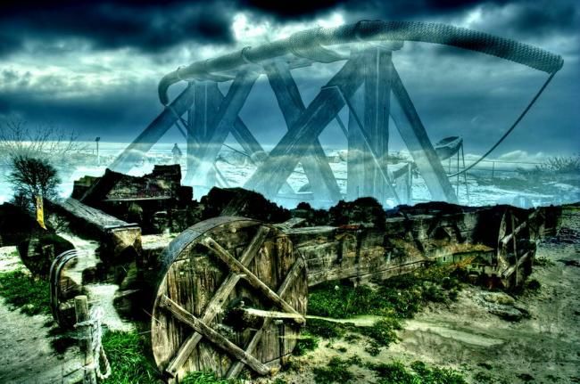 Photographie intitulée "War is not a toy..." par Pierpol, Œuvre d'art originale,
