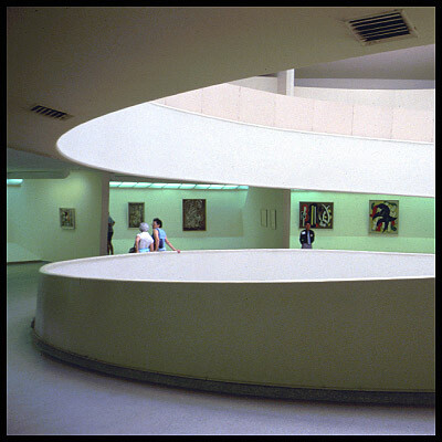 Fotografía titulada "Guggenheim Museum" por Pierre Cazaux-Ribère, Obra de arte original