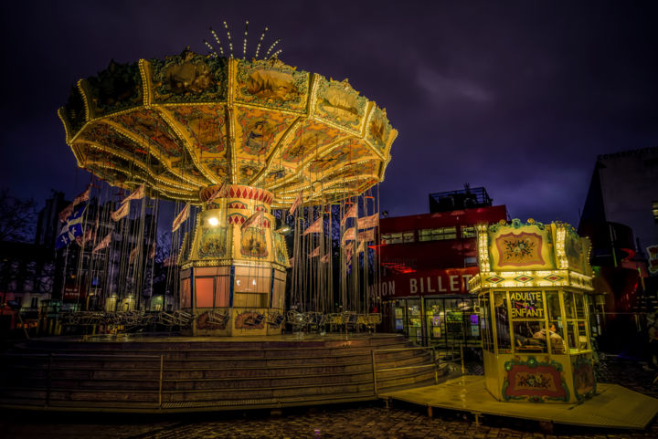 Fotografia zatytułowany „Carousel” autorstwa Pierre Duquoc, Oryginalna praca, Fotografia cyfrowa