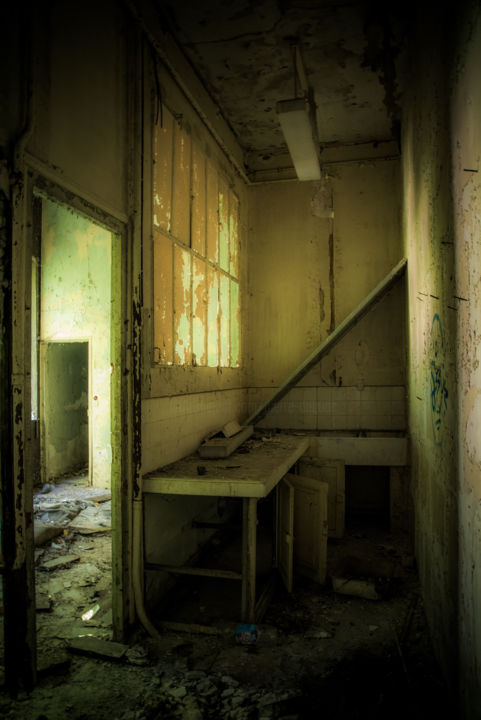 Photography titled "Urbex #1" by Pierre Duquoc, Original Artwork, Digital Photography