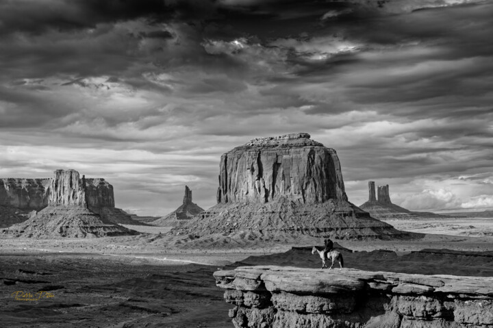 Fotografia intitolato "Monument Valley BW…" da Pierre Piton, Opera d'arte originale, Fotografia digitale