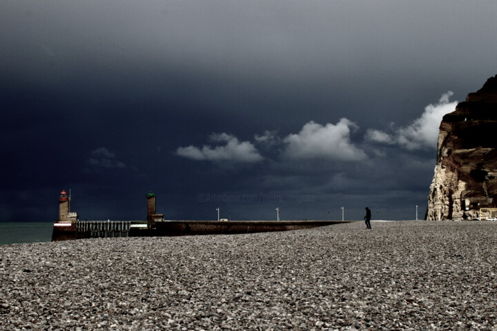 Fotografía titulada "Fécamp, plage de ga…" por Pierre-Yves Rospabé, Obra de arte original, Fotografía digital