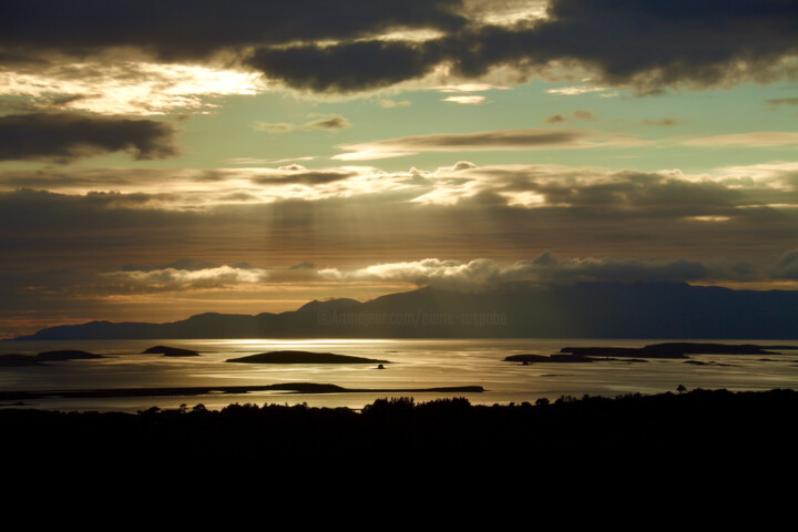 Photography titled "Paysage d'Irlande" by Pierre-Yves Rospabé, Original Artwork, Digital Photography