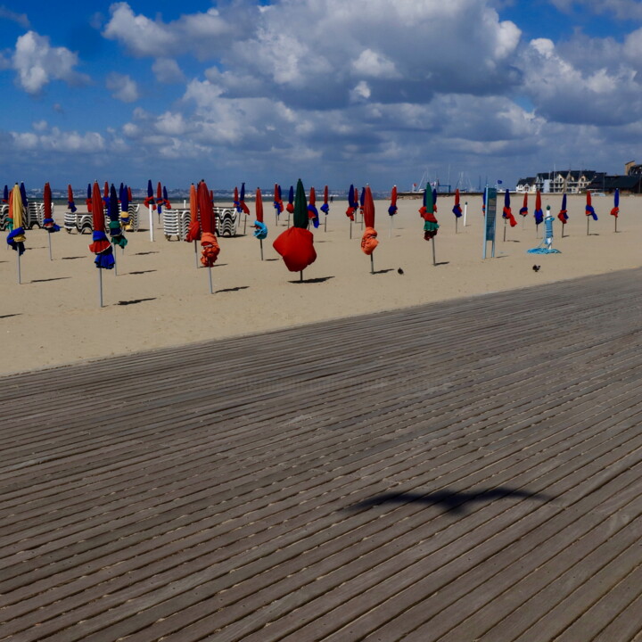 Photography titled "plage de Deauville,…" by Pierre-Yves Rospabé, Original Artwork, Digital Photography