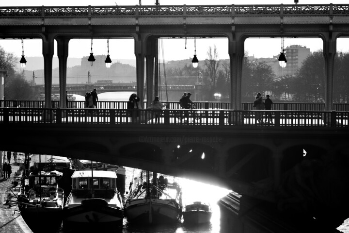 Fotografie mit dem Titel "Paris, pont Bir-Hak…" von Pierre-Yves Rospabé, Original-Kunstwerk, Digitale Fotografie