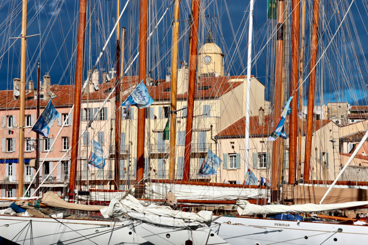 Photography titled "Saint-Tropez, yacht…" by Pierre-Yves Rospabé, Original Artwork, Non Manipulated Photography