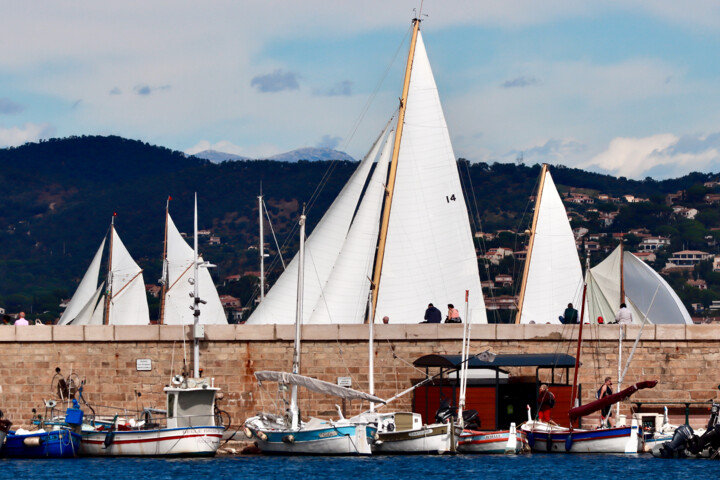 제목이 "Saint-Tropez, yacht…"인 사진 Pierre-Yves Rospabé로, 원작, 조작되지 않은 사진
