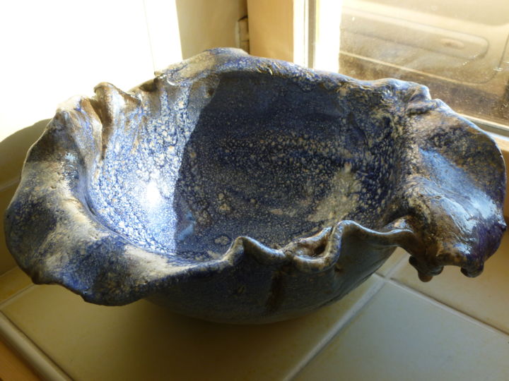 Skulptur mit dem Titel "Coupe bleue" von Pierre Feyeux, Original-Kunstwerk, Keramik