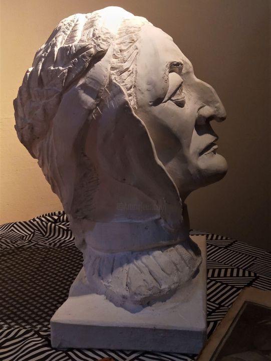 Sculpture titled "Dante Alighieri" by Pietro Di Pompeii, Original Artwork, Plaster