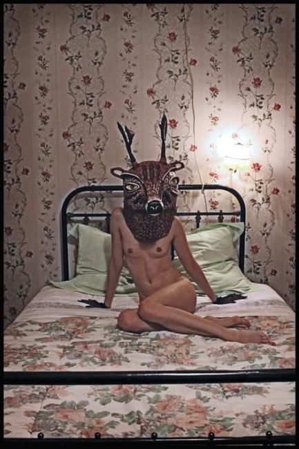 Photographie intitulée "Naked on my bed" par Patrick Jannin, Œuvre d'art originale