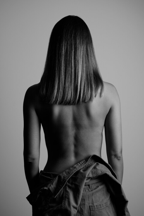 Photography titled "Back" by Poetry And Geometry, Original Artwork, Digital Photography Mounted on Aluminium