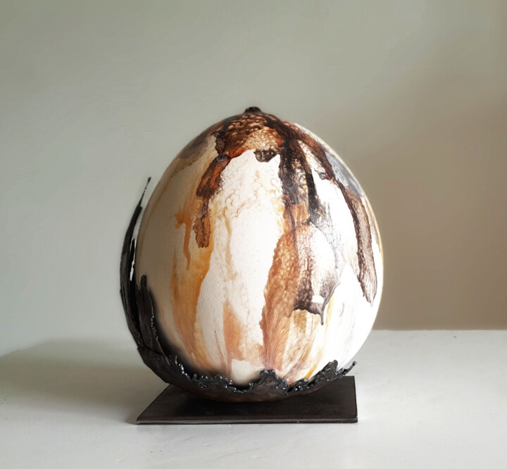 Sculpture titled "Egg of eternity" by Jerome Poumes, Original Artwork, Plaster