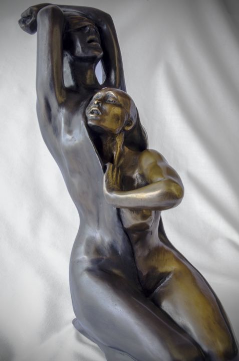 Sculpture intitulée "RE-EMERGING" par Puchi, Œuvre d'art originale, Métaux