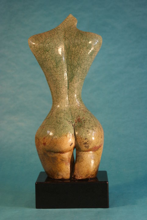 Sculpture titled "FEMME" by Puchi, Original Artwork