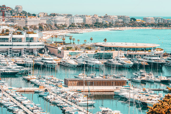 Fotografie getiteld "Aerial Cannes City,…" door Radu Bercan, Origineel Kunstwerk, Digitale fotografie