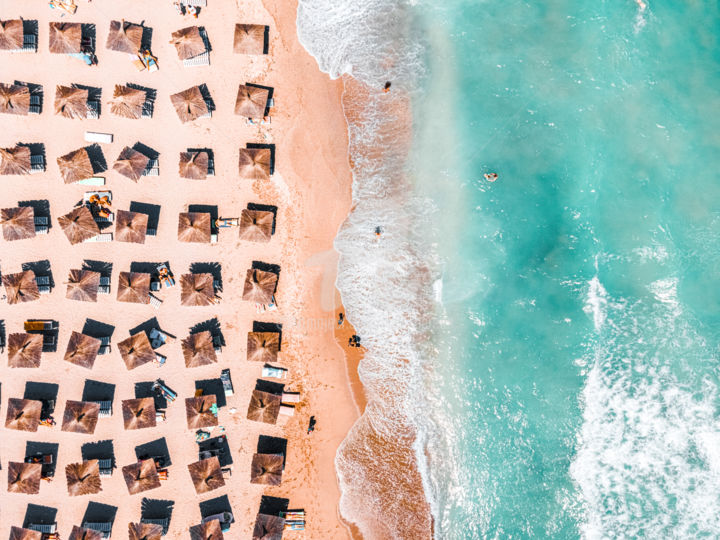 Фотография под названием "Ocean Beach Home De…" - Radu Bercan, Подлинное произведение искусства, Цифровая фотография