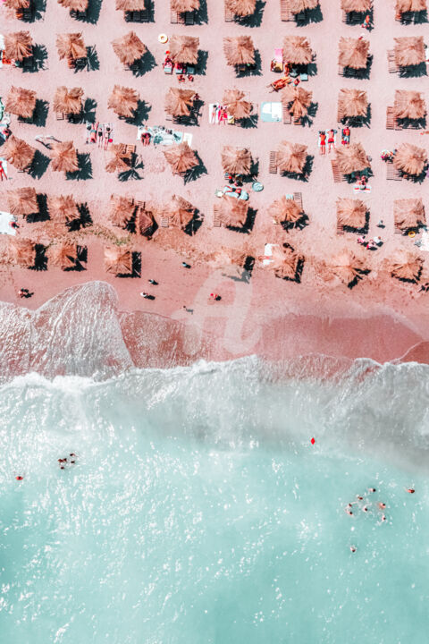 Fotografía titulada "Aerial Pink Beach P…" por Radu Bercan, Obra de arte original, Fotografía digital
