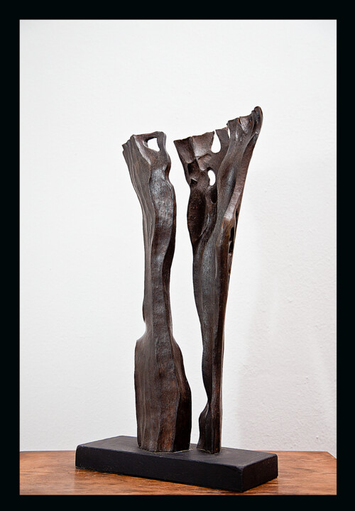 Sculptuur getiteld "Seaweed Couple" door Rafa Marinas, Origineel Kunstwerk, Hout