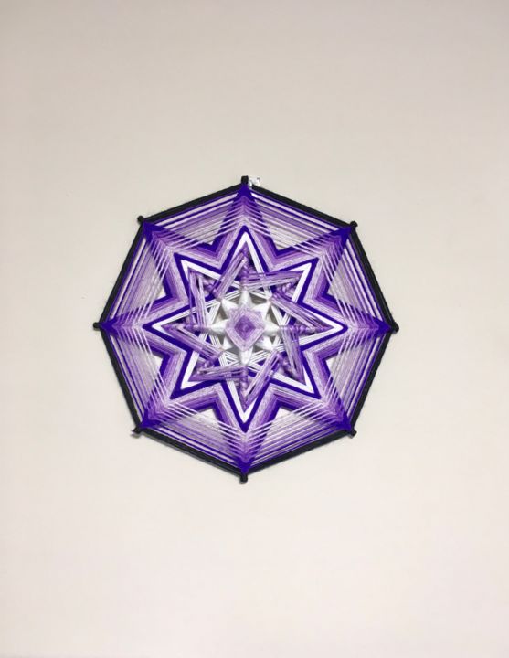 Art textile intitulée "Violet flame star" par Rafael Afonso, Œuvre d'art originale, String Art