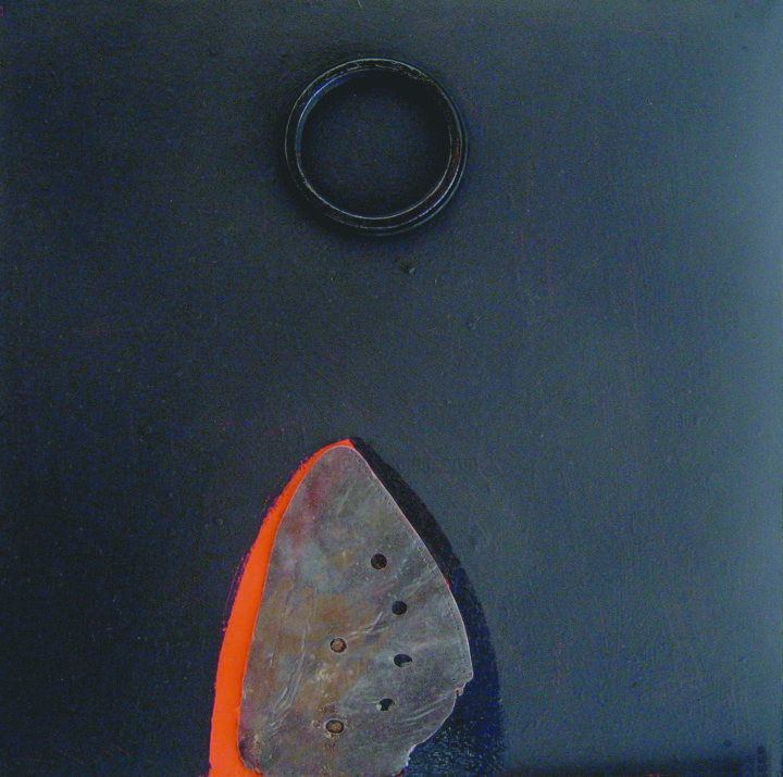 Skulptur mit dem Titel "Ikon 011" von Raffaele Iannone, Original-Kunstwerk, Kunststoff