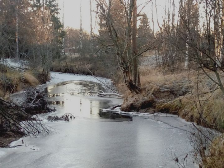 Photographie intitulée "Piehinki river" par Raimo Rautio, Œuvre d'art originale, Photographie numérique