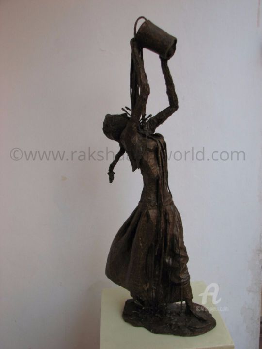 Scultura intitolato "A Lady sculpture" da Raksha R, Opera d'arte originale, Metalli