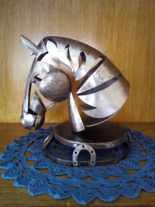 Sculpture titled "Cavalo" by Ravel, Original Artwork, Metals
