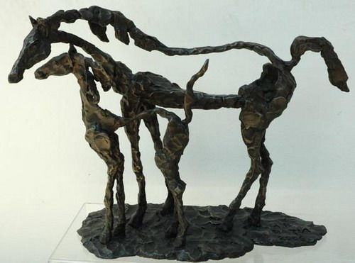 Skulptur mit dem Titel "Mare & Filly Bronze" von Razia Gershon, Original-Kunstwerk