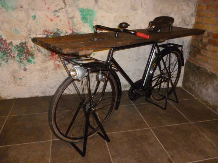 Design intitulée "Console - Bicyclett…" par Leferailleur02, Œuvre d'art originale, Meuble