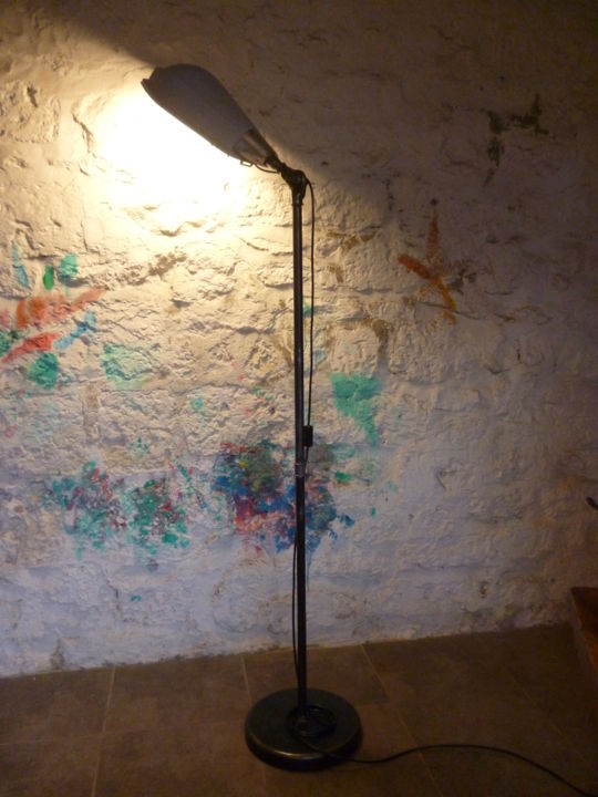 Diseño titulada "LAMPADAIRE INDUSTRI…" por Leferailleur02, Obra de arte original, Luminaria