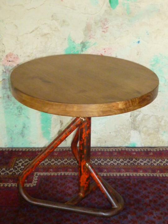 Design intitulée "Table basse - Desig…" par Leferailleur02, Œuvre d'art originale, Meuble