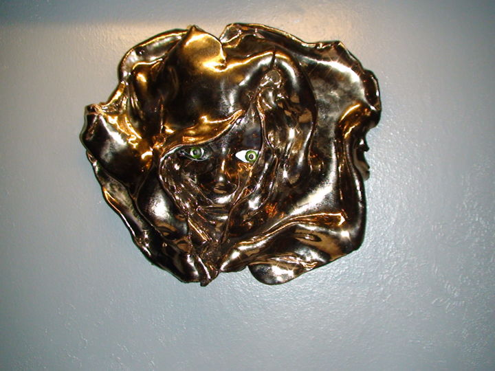 Sculpture titled "masque 4" by Claude Reitz, Original Artwork, Terra cotta