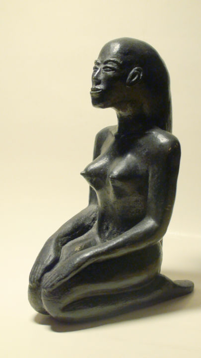 Escultura intitulada "NEFERTARI" por Isis Lully, Obras de arte originais, Metais