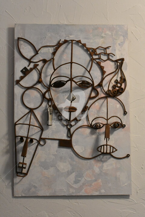 Sculpture titled "LES CHOSES DU VILLA…" by René Jean Amba, Original Artwork, Metals