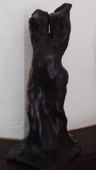 Sculpture titled ""DOMI"" by Renée Marcinek, Original Artwork, Terra cotta