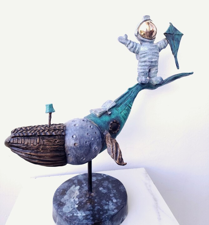 Escultura titulada "Luna Ballena" por Ricardo Olivares, Obra de arte original, Bronce