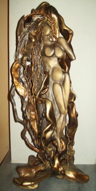 Sculptuur getiteld "Stolen brid" door Mariana Aleksandrova, Origineel Kunstwerk, Hout