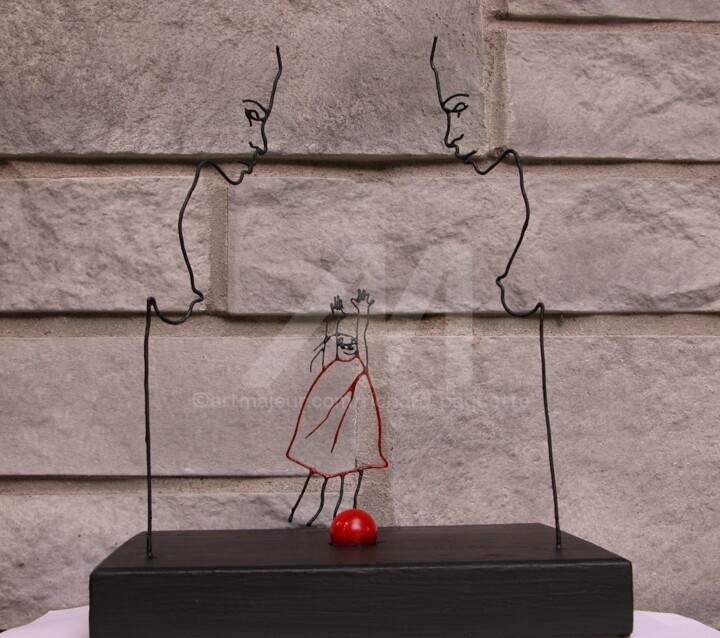 Sculpture intitulée "Regard sur son enfa…" par Richard Paquette, Œuvre d'art originale, Métaux