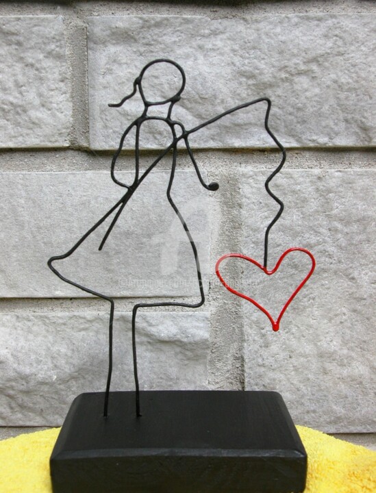 Sculpture intitulée "Besoin d'Amour" par Richard Paquette, Œuvre d'art originale, Métaux