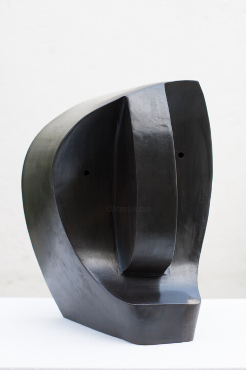 Sculpture intitulée "Otreiza's head 2" par Roberto Canduela, Œuvre d'art originale, Métaux