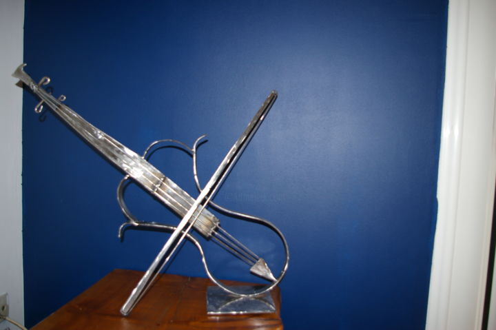 Sculpture titled "ingre" by Roger Garcie, Original Artwork, Metals