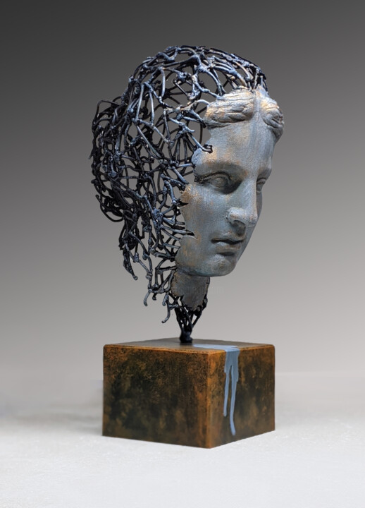 Скульптура под названием "Terra 2" - Roman Rabyk, Подлинное произведение искусства, Смола