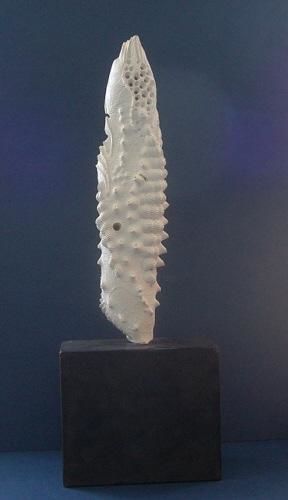 Скульптура под названием "LaceWing" - Rorie Brophy, Подлинное произведение искусства, Камень