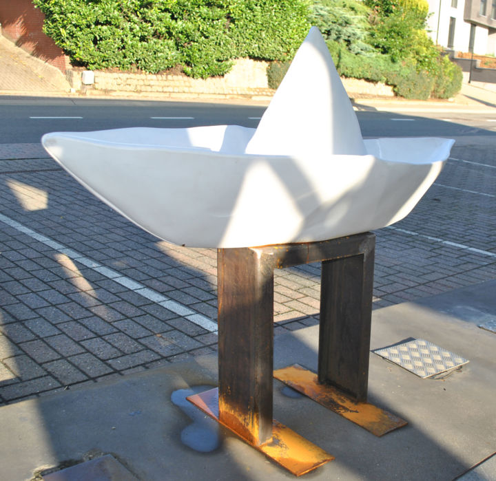 Sculpture titled "Dreamboat : Follow…" by Rosa, Original Artwork, Plaster