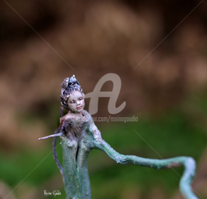 Escultura intitulada "Awakening" por Rosina Gaudio, Obras de arte originais