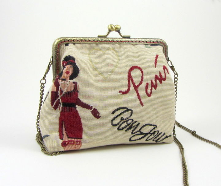 Textielkunst getiteld "Sac en tissu Bonjou…" door Frenchchiffondesigns, Origineel Kunstwerk, Stof