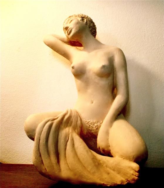 Sculpture titled "Elle / vue de face" by Marion Rudermann, Original Artwork