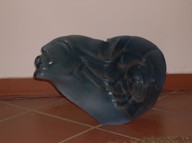 Sculpture titled "fonte Clássica" by Rui Pissarro, Original Artwork, Ceramics